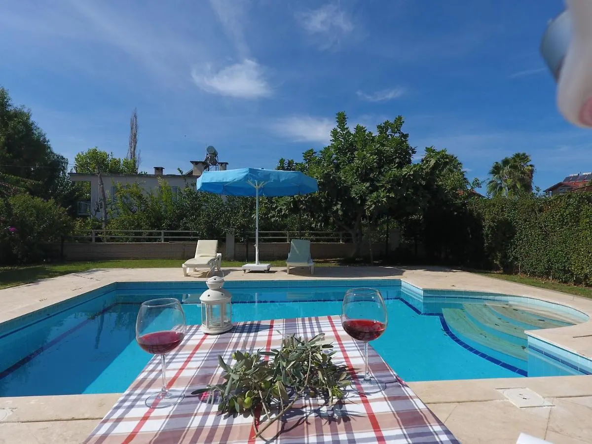Lale Apartments Fethiye 0*,  Tyrkiet